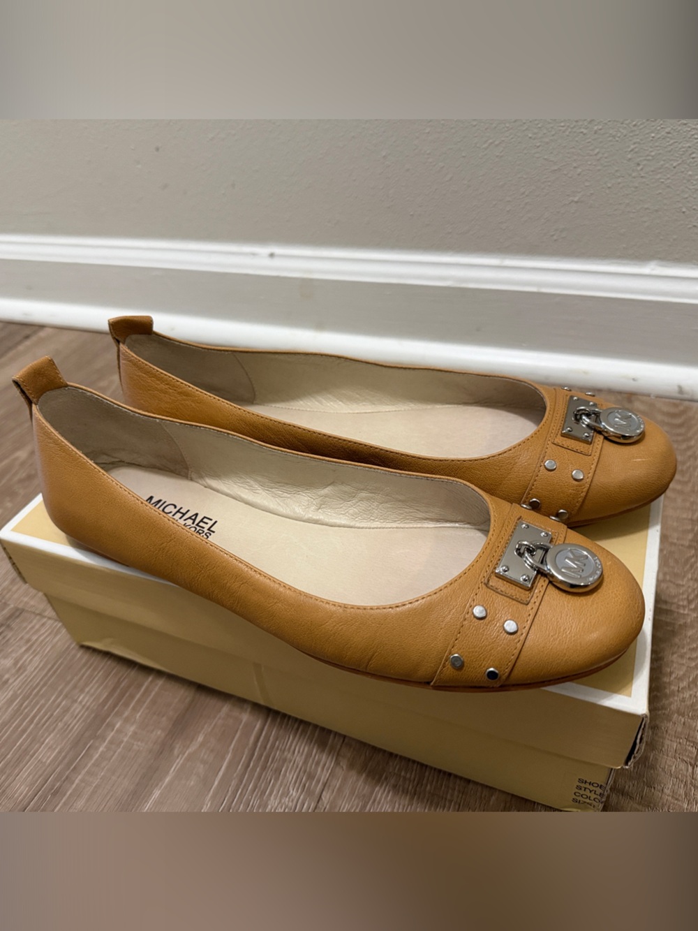 Michael Kors Hamilton Studded ballet tan leather flats